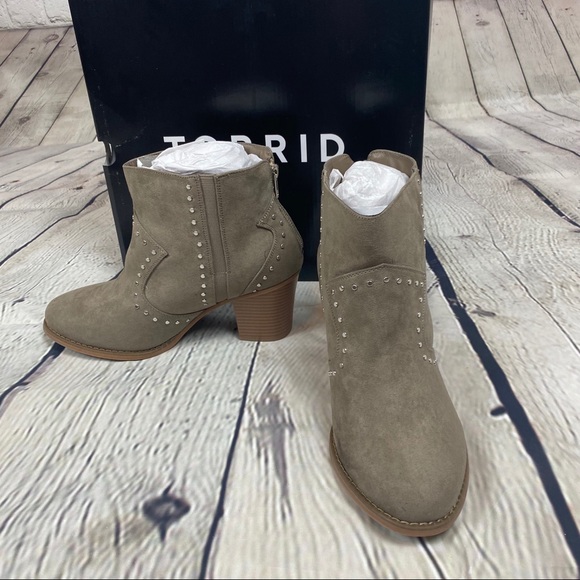 torrid Shoes - Torrid NWT Taupe Studded Ankle Boots 9W